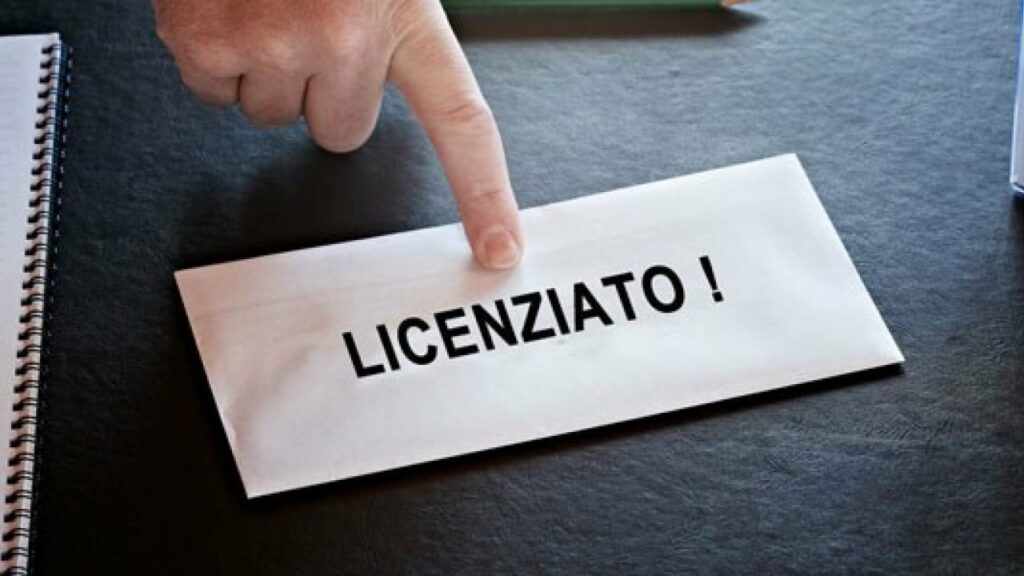 Licenziamento legittimo per assenza ingiustificata e certificato medico falso