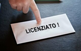 Licenziamento legittimo per assenza ingiustificata e certificato medico falso